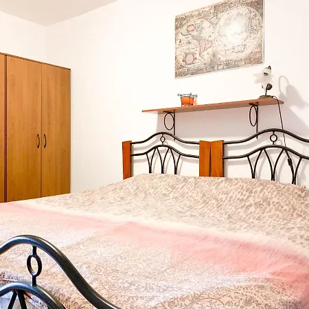 Sincic Apartment *